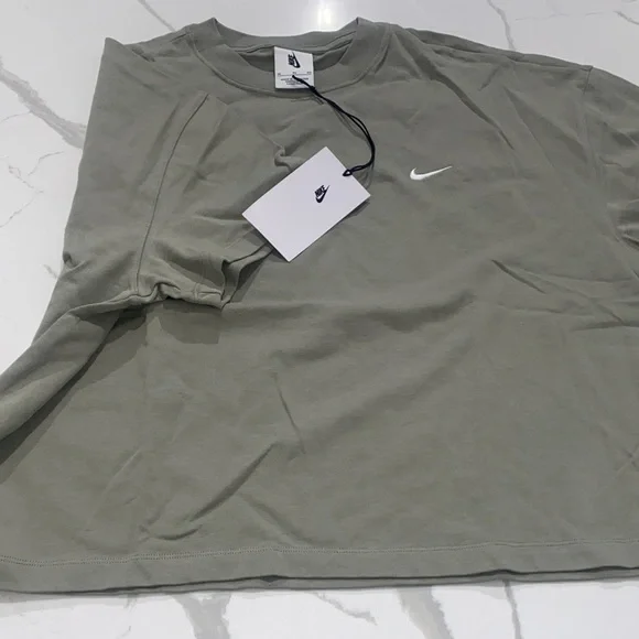 Nike Women's Olive Short Sleeve Tee - Picture 2 of 3
